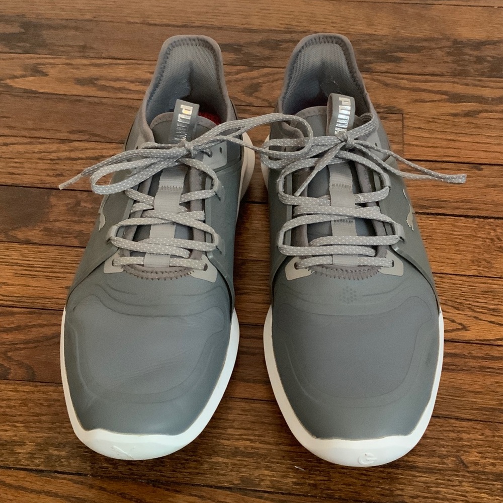 Puma Men's Gray and White Golf Athletic Shoes size 9